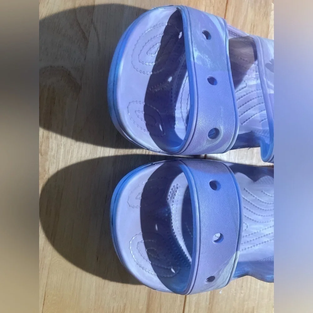 Crocs in Purple/white slide on sandals in size Men’s 13z. Great condition